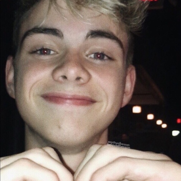 Meet the Posher Other - Meet your Posher, Emily